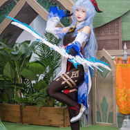 甘雨『原神』「HoYoverse」ブース／Yomi（Twitter：@yomicoskr）、撮影：乃木章