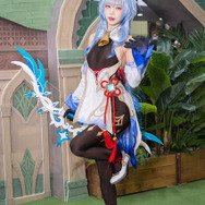 甘雨『原神』「HoYoverse」ブース／Yomi（Twitter：@yomicoskr）、撮影：乃木章