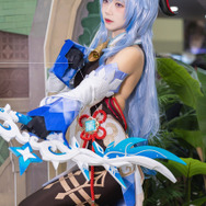 甘雨『原神』「HoYoverse」ブース／Yomi（Twitter：@yomicoskr）、撮影：乃木章