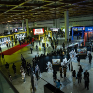 「アークナイツ3周年記念フェス」フォトレポート！伊織もえのアーミヤコスプレ、オリジムシレース、記念展示までドクター歓待尽くし