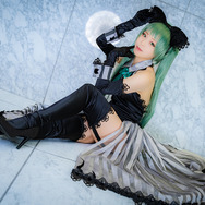 初音ミク 「リスキーゲーム」／モデル：銀の月、撮影：Jon