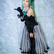 初音ミク 「リスキーゲーム」／モデル：銀の月、撮影：Jon