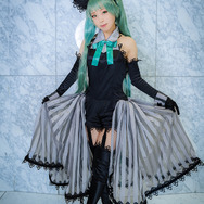 畔美岬「抜きゲーみたいな島に住んでる貧乳はどうすりゃいいですか?」／モデル：みらいさき、撮影：Jon