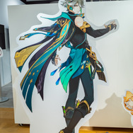 胡桃やアルハイゼン、ヨォーヨらがお出迎え！店内に隠れたパイモンシール探しも楽しめる「パイモンみっけ！原神×Sony Store」開催