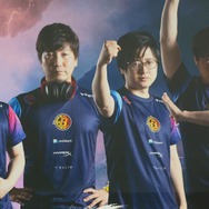 『ストリートファイターV』公式プロリーグ、グランドファイナルがついに決着！現地写真満載のダイジェスト