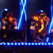 『ストリートファイターV』公式プロリーグ、グランドファイナルがついに決着！現地写真満載のダイジェスト