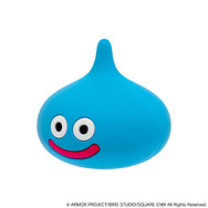 「はぐれメタル」が光沢のあるヘアブラシに！？『ドラクエ』より、スライムたちの“美容グッズ”が販売中