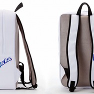 みんな大好きなガチャマシンが、そのまんまリュックサックに！ハンドルを“カチカチ”と回すギミック付き