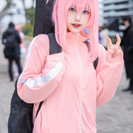 後藤ひとり『ぼっち・ざ・ろっく！』／しゅまる（@shu_maru12）、撮影：tama