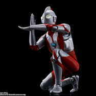 超リアルな『ウルトラマン』フィギュアが再販！初代スーツアクターの身体をスキャン、左右非対称の絶妙なバランスまで再現