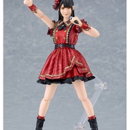 上坂すみれさんが、声優初のfigma化！本人を全身スキャン、「台本」「酒瓶」等の付属パーツで多彩なアクションを徹底再現