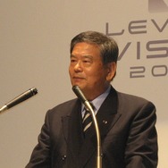 【LEVEL5 VISION 2007】 サッカーRPG『イナズマイレブン』発表、川淵キャプテンもお祝いに駆けつける