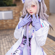 健屋花那「にじさんじ」／えびせんべい（@ebisen_bei_kosu、撮影：tama