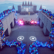 歩き続ける大量の群衆を導け！独特の世界観で紡がれるプラットフォームパズル『HUMANITY』新映像【State of Play】