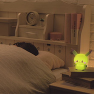 「ポケピース ぷにキュンライト ピカチュウ」4月下旬に発売―“ぷにぷに”と可愛がれば、光り方も変わる！