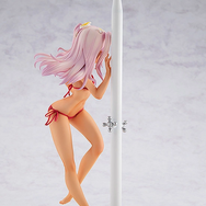 水着の紐が解けて焦るイリヤに、迫るクロエ！『プリズマ☆イリヤ』“魔力供給”フィギュア、3月8日21時の予約受付終了が迫る