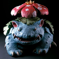 ピカチュウが華を添える「金箔のピカピカソフトクリーム」が、期間限定で販売！金沢の「ポケモン×工芸展」開催を記念して商品化