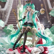 王冠をかぶったゴージャスな「初音ミク」フィギュアが、3月9日11時から予約開始！公式絵も手掛けるiXima先生のイラストを立体化