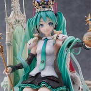 王冠をかぶったゴージャスな「初音ミク」フィギュアが、3月9日11時から予約開始！公式絵も手掛けるiXima先生のイラストを立体化