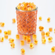 「サーモンラン」の金イクラを、金太郎飴でガチ再現!『スプラトゥーン』公式のホワイトデーネタに、イカたちの“納品欲”が掻き立てられる