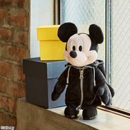 『キングダム ハーツ』の「王様」がアクションドールに！お馴染みのコート姿を再現、様々なポーズで飾れる一品