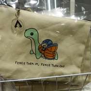 「インフォレンズ ギークショップ」が3月17日「池袋パルコ」にオープン！『Apex Legends』“金ネッシー”ぬいぐるみなど人気タイトルのグッズが新登場