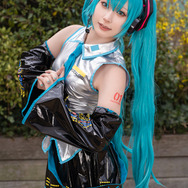 初音ミク「VOCALOID」/ちくりんことら(@TIKURIN_KOTORA)、撮影:tama