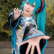 初音ミク「VOCALOID」/ちくりんことら(@TIKURIN_KOTORA)、撮影:tama