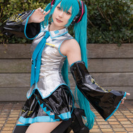 初音ミク「VOCALOID」/ちくりんことら(@TIKURIN_KOTORA)、撮影:tama