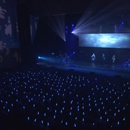 「音楽の力で演者とリスナーが繋がれた」―にじさんじ発の歌姫ユニットNornis「Nornis 1st LIVE -Transparent Blue-」ライブレポート