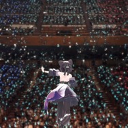 「音楽の力で演者とリスナーが繋がれた」―にじさんじ発の歌姫ユニットNornis「Nornis 1st LIVE -Transparent Blue-」ライブレポート