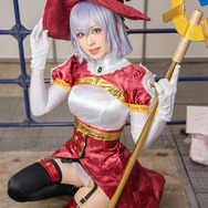 天乃リリサ自作衣装『2.5次元の誘惑』/ありさ(@muffet1010)、撮影:tama