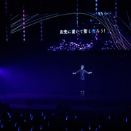 自身の5年間をマルチバースな世界へと描きなおした「叶 1st Concert『午前0時の向こう側』」ライブレポート