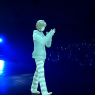 自身の5年間をマルチバースな世界へと描きなおした「叶 1st Concert『午前0時の向こう側』」ライブレポート