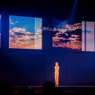 自身の5年間をマルチバースな世界へと描きなおした「叶 1st Concert『午前0時の向こう側』」ライブレポート