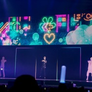 自身の5年間をマルチバースな世界へと描きなおした「叶 1st Concert『午前0時の向こう側』」ライブレポート