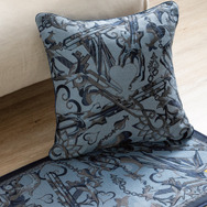 冒険の記憶が詰まった『キングダム ハーツ』インテリアグッズが受注開始！クッションカバー＆ラグや、ゴージャスな食器が展開