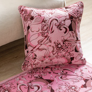 冒険の記憶が詰まった『キングダム ハーツ』インテリアグッズが受注開始！クッションカバー＆ラグや、ゴージャスな食器が展開