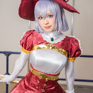 天乃リリサ自作衣装『２．５次元の誘惑』／ありさ（@muffet1010）、撮影：tama