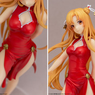 スリットから伸びる美脚が美しい！「SAO」からチャイナドレス姿