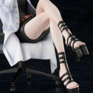 大人の魅力たっぷりな、ノースリーブのワンピース姿！『ペルソナ5』の医者「武見妙」フィギュアが再販