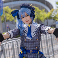 星街すいせい「ホロライブ」／うりん（@urin_taso）、撮影：tama