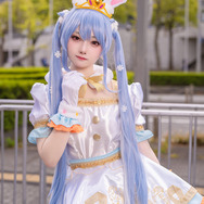 兎田ぺこら「ホロライブ」／えびせんべい（@ebisen_bei_kosu）、撮影：tama