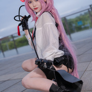 ユニ『勝利の女神:NIKKE』／桃羽もえは（@moeha1105）