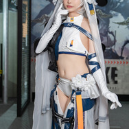 ジュリア『勝利の女神:NIKKE』／ひのきお（@hinokio_q）、撮影：tama