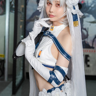 ジュリア『勝利の女神:NIKKE』／ひのきお（@hinokio_q）、撮影：tama