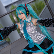 初音ミク「VOCALOID」/鯱津つる(@Hyakka_yuri)