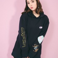 藤田ニコルさんと、伝説のキッズゲーム『オシャレ魔女 ラブandベリー』がコラボ！プレイに欠かせなかったカード(レプリカ)の限定非売品が同梱