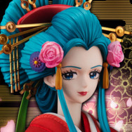 お値段22万円も納得の高級感！「ワンピース」妖艶な花魁「小紫」を、伝統工芸士による手作業で立体化