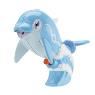 暑い時期は「ナミイルカみずでっぽう」で遊びたい！みずポケモンにフォーカスした新グッズが、ポケモンセンターで発売